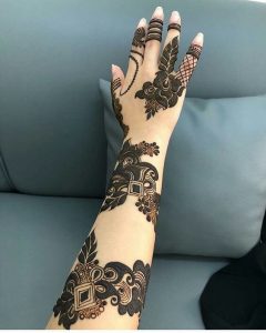 Pakistani Mehndi Design