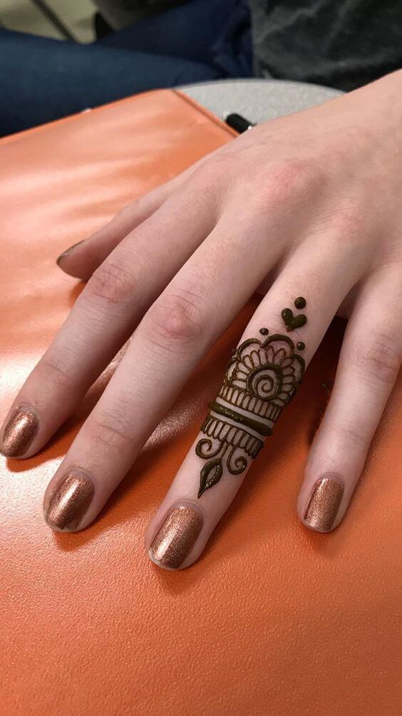 mehndi tattoo