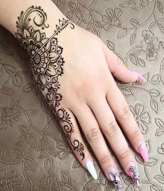 mehndi fashion design